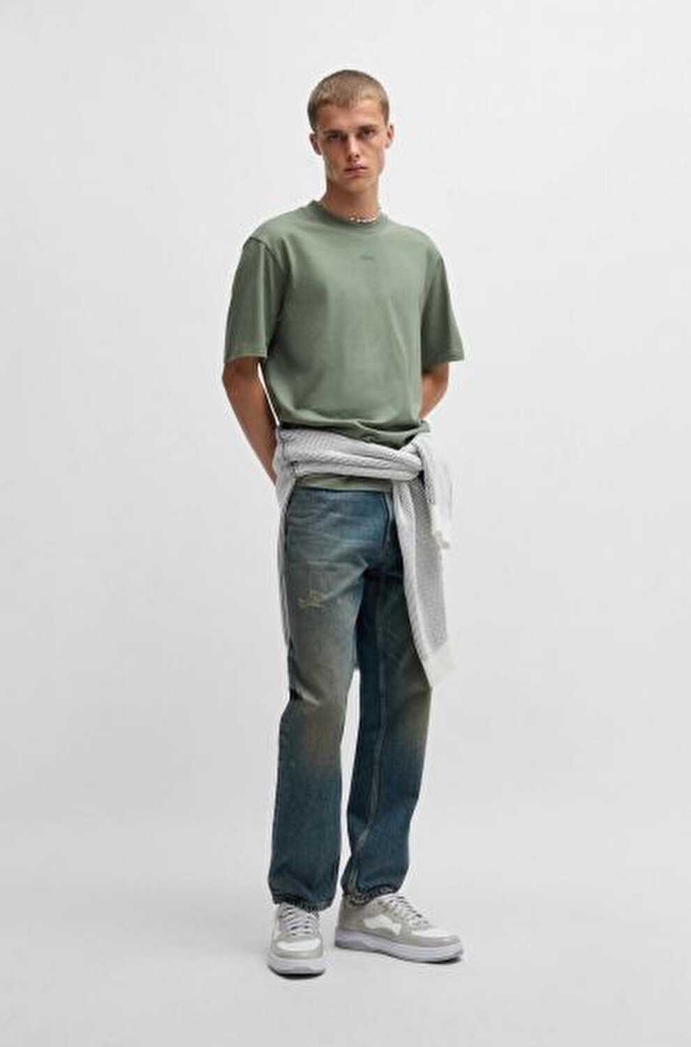 T-SHIRT