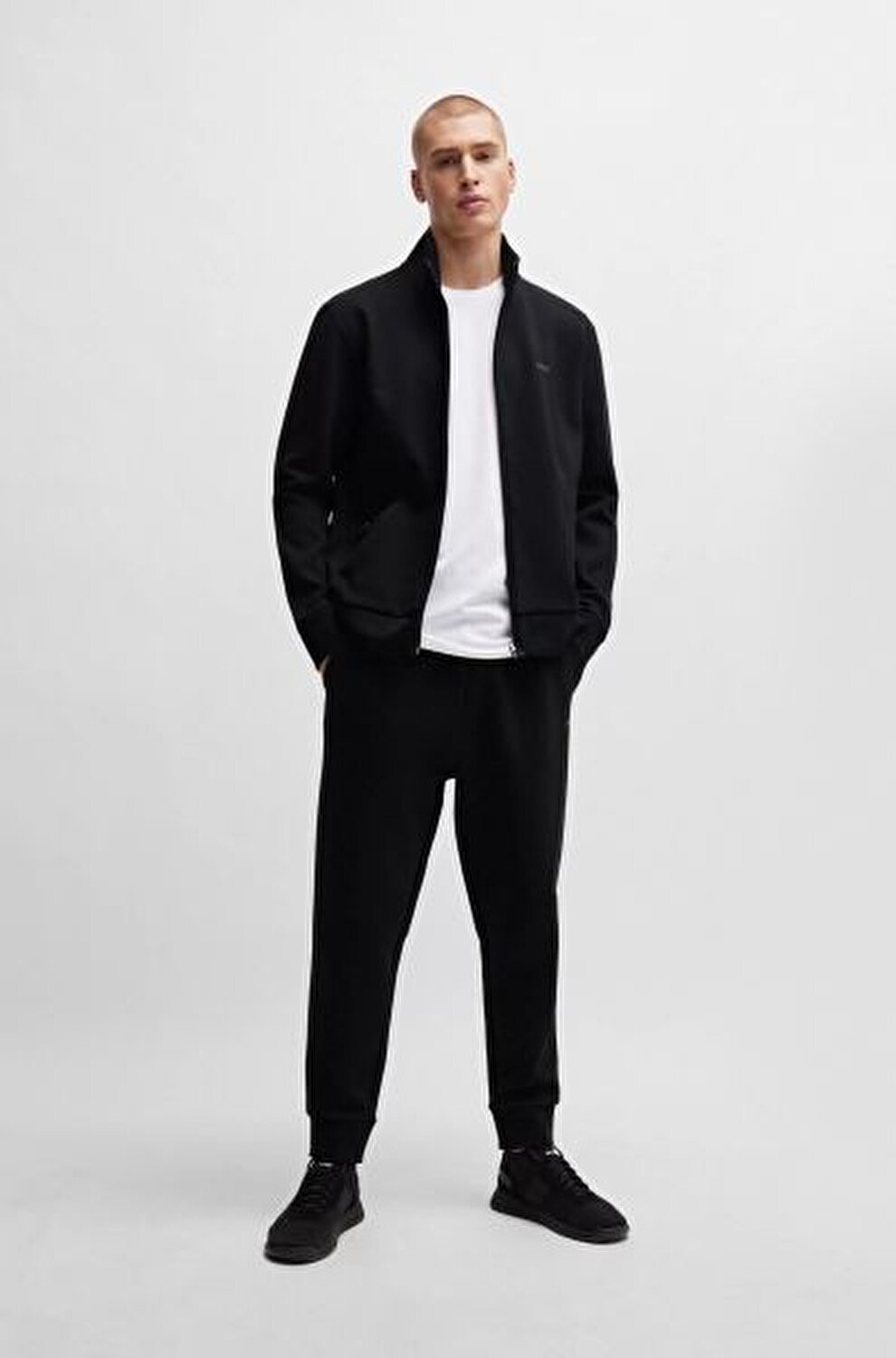 BEYAZ LOGOLU ERKEK T-SHIRT