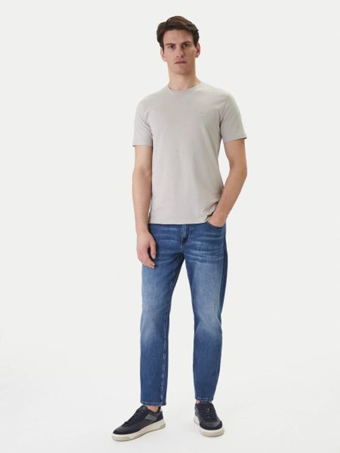GRİ LOGOLU ERKEK T-SHIRT
