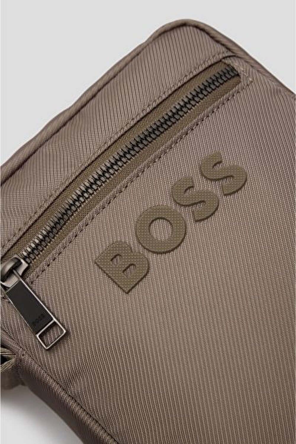 CROSSBODY