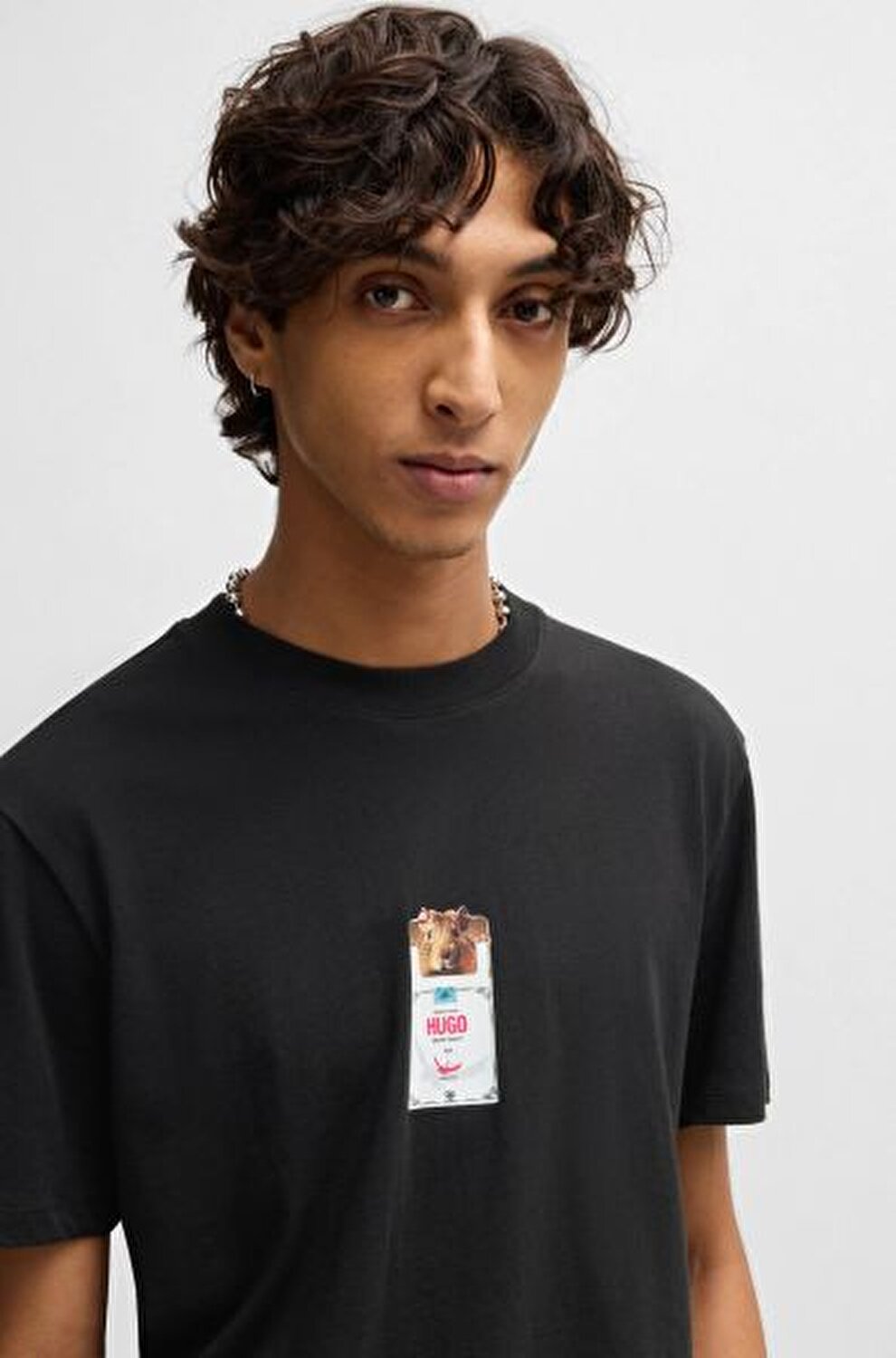 T-SHIRT
