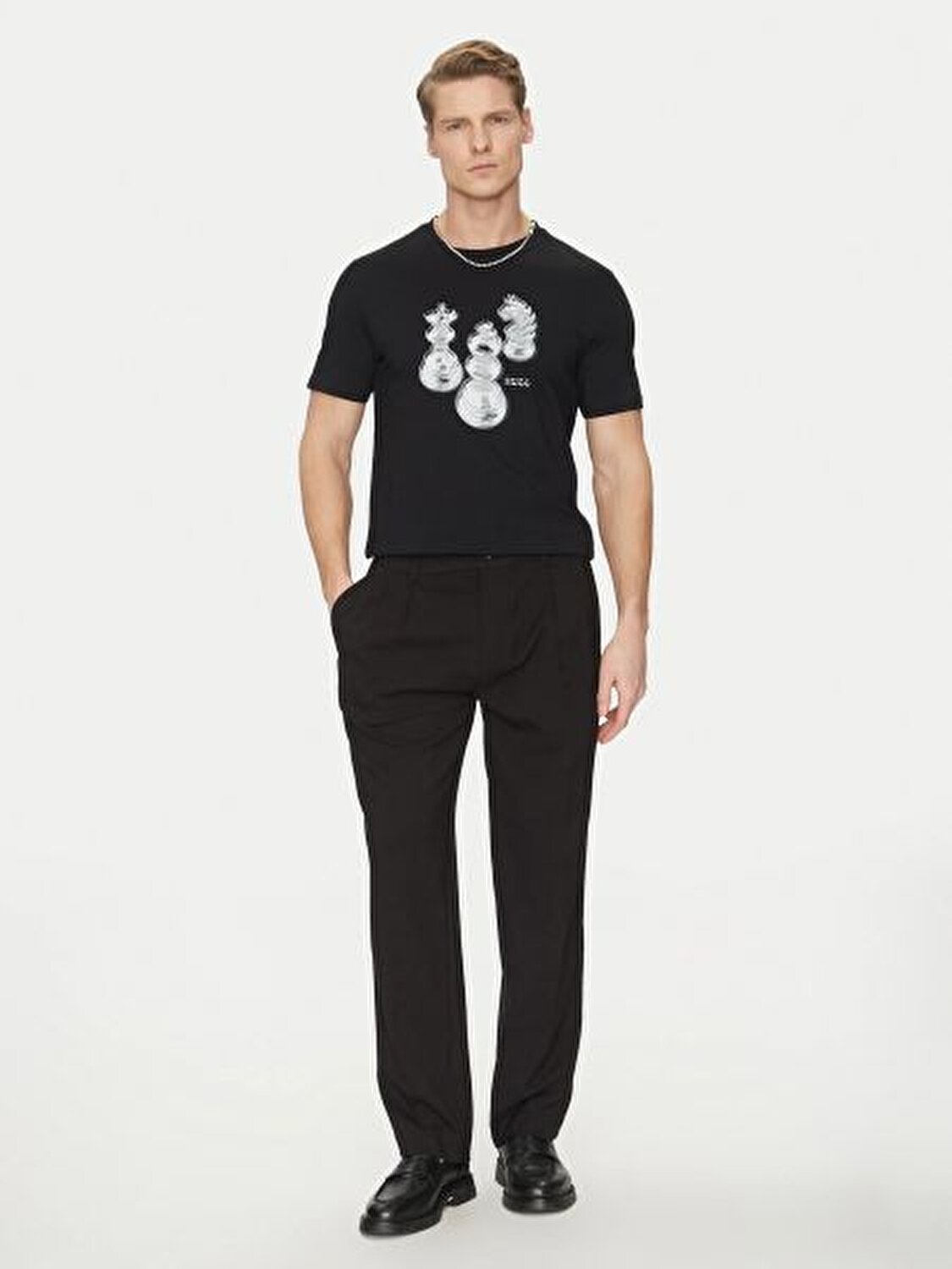 T-SHIRT