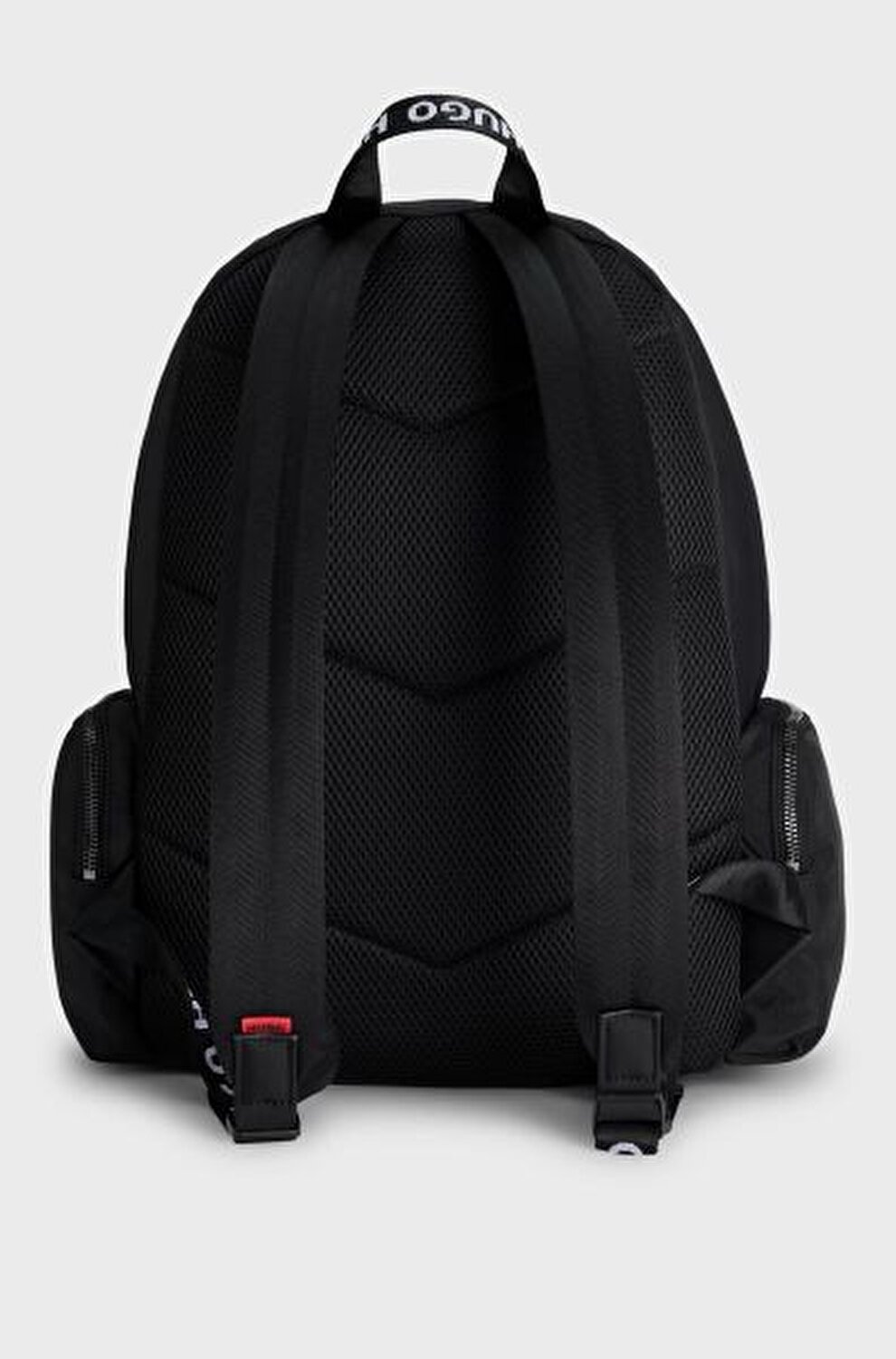 BACKPACK_MAN