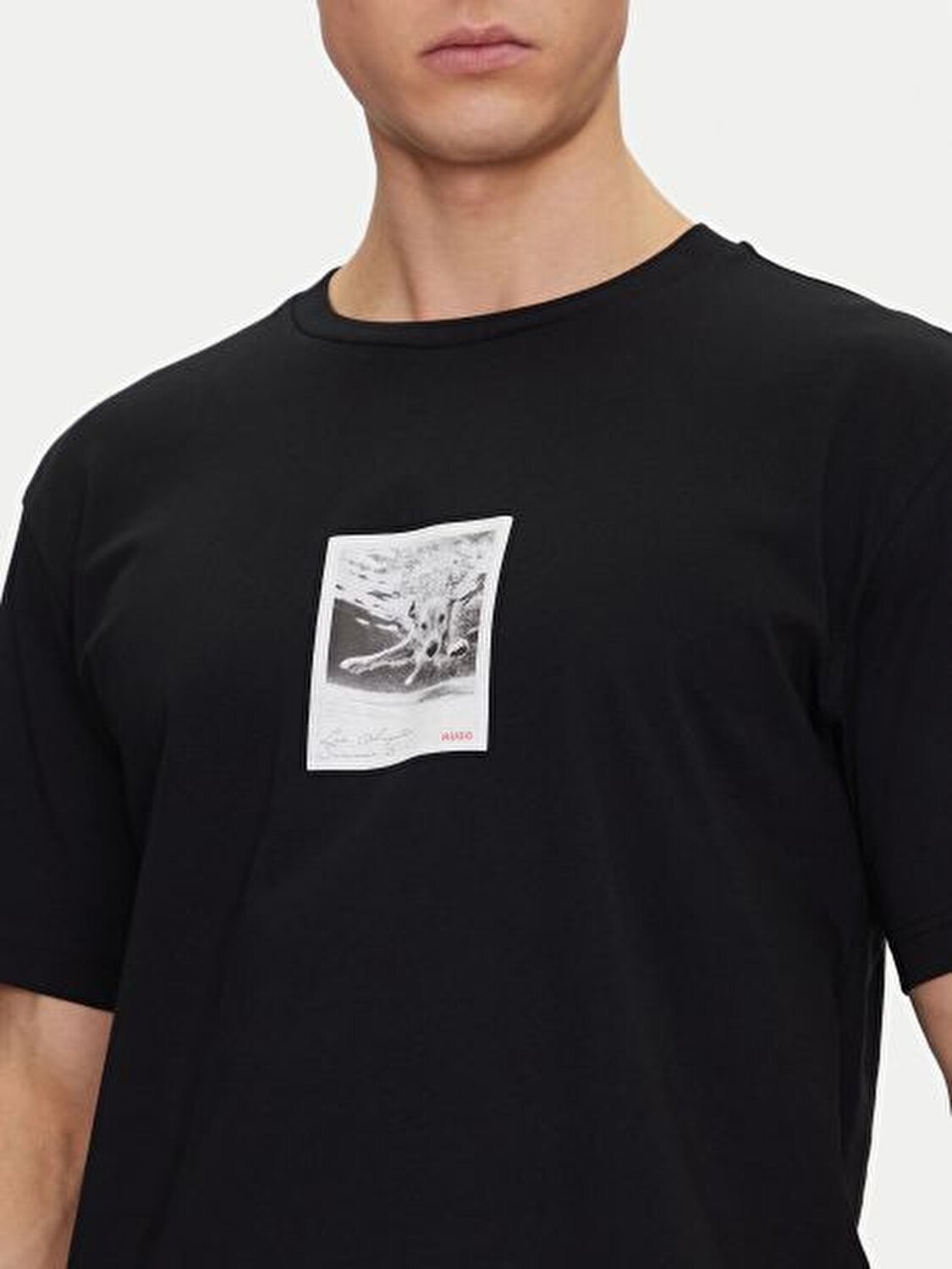 T-SHIRT