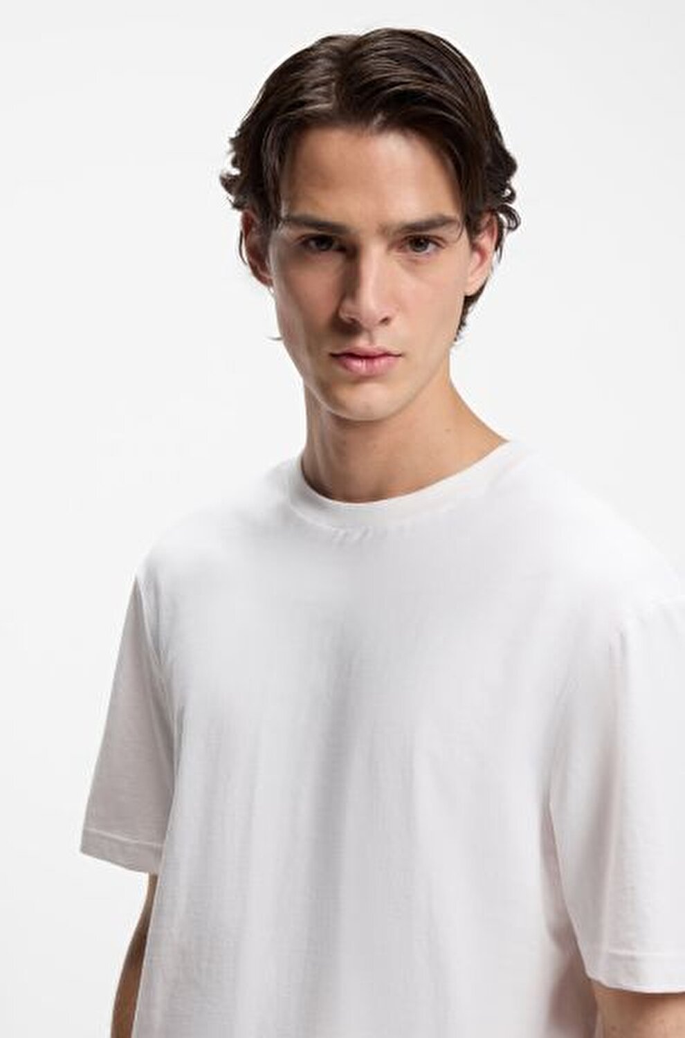 BEYAZ LOGOLU ERKEK T-SHIRT