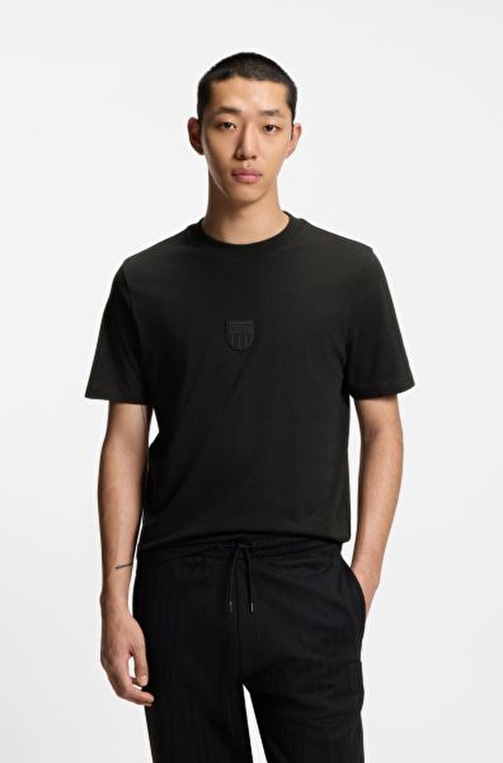 SİYAH LOGOLU ERKEK T-SHIRT