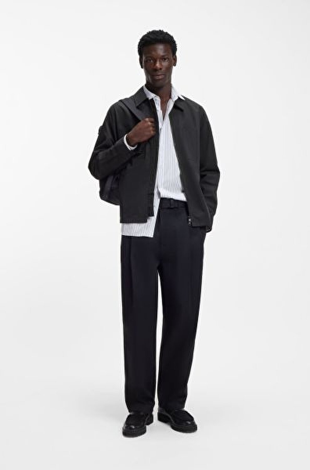 SİYAH LOGOLU ERKEK GÖMLEK