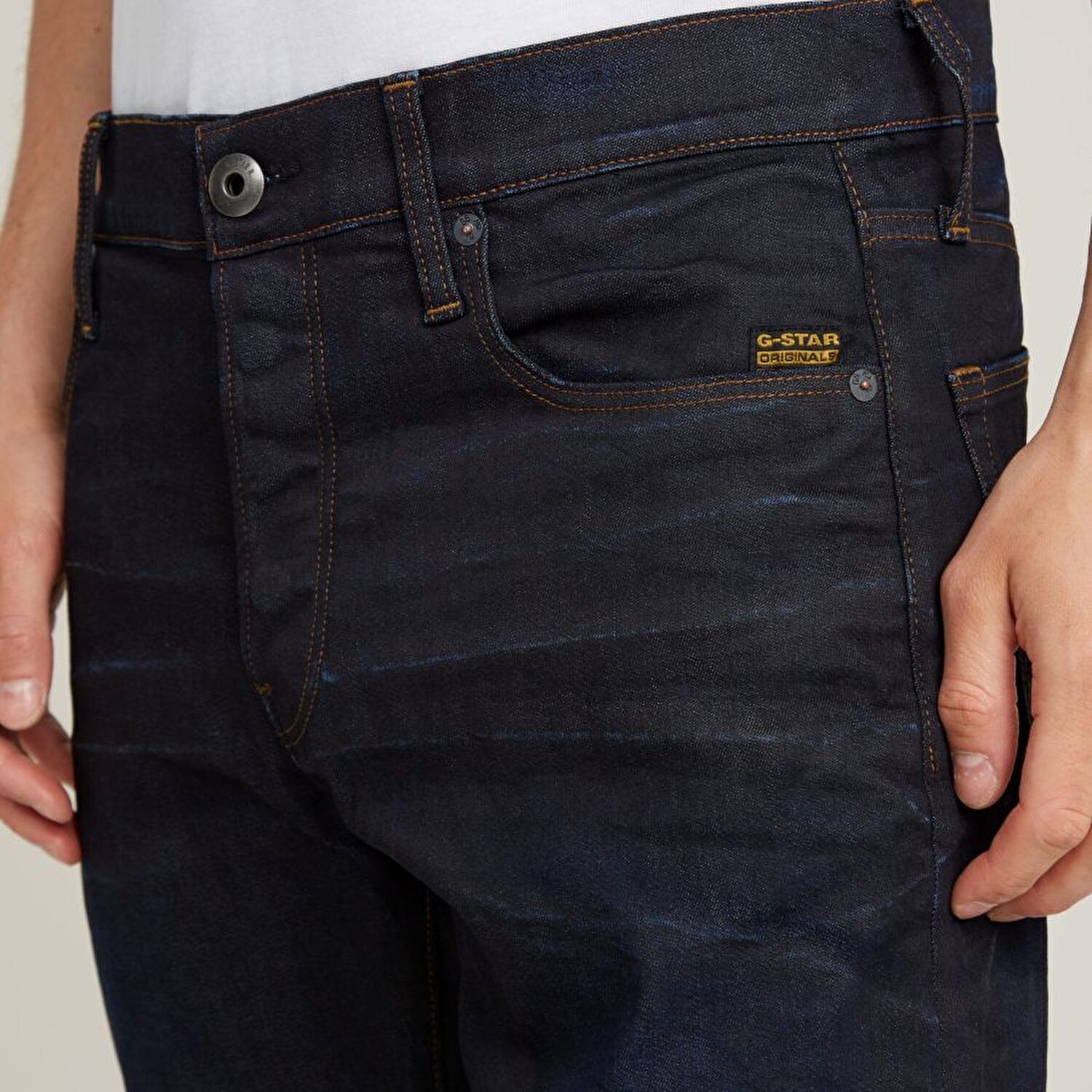 3301 Regular Tapered
