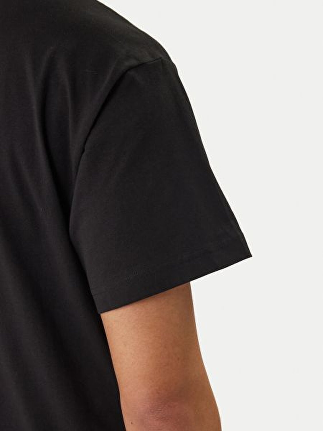 SİYAH LOGOLU ERKEK T-SHIRT