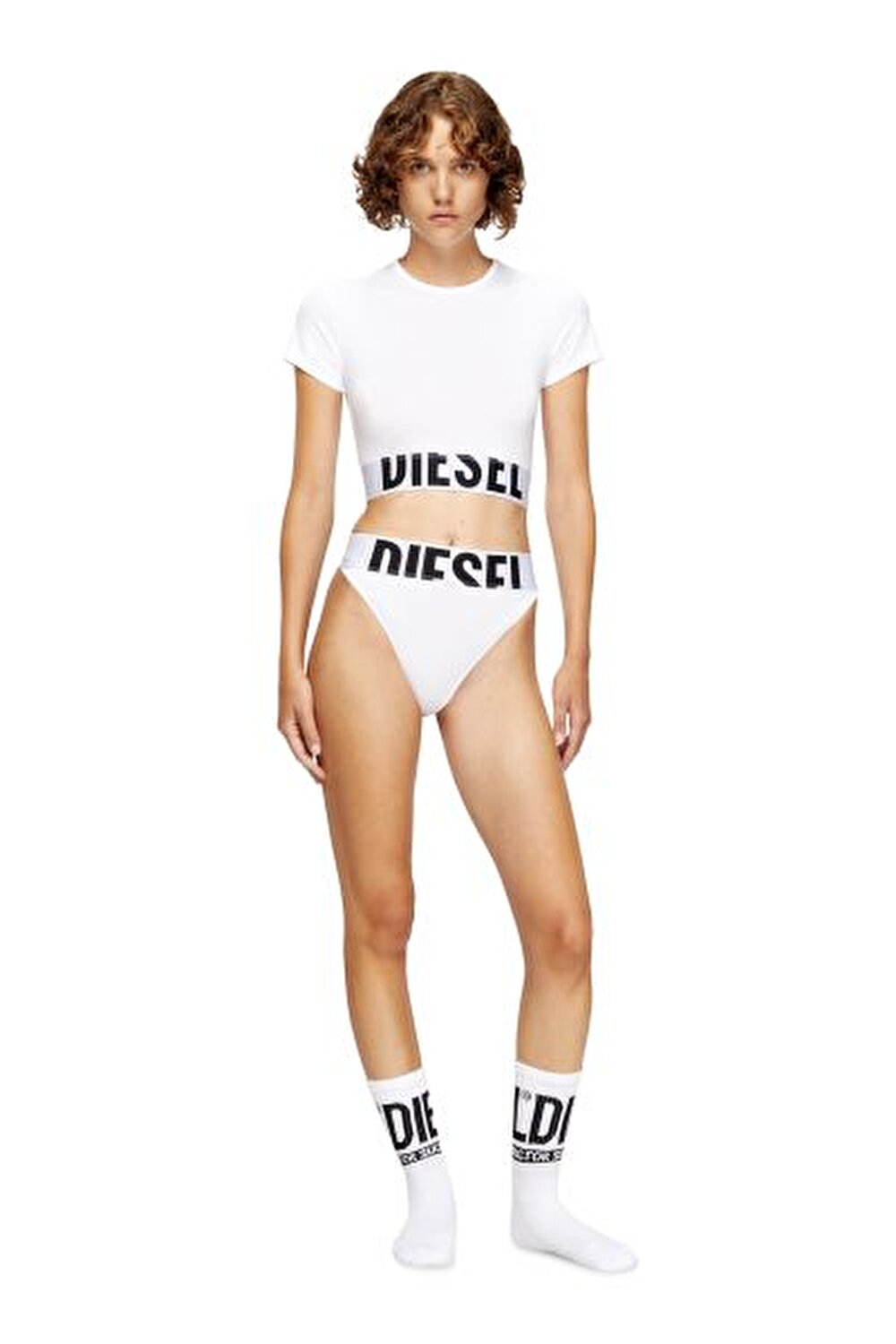 BEYAZ LOGOLU KADIN T-SHIRT