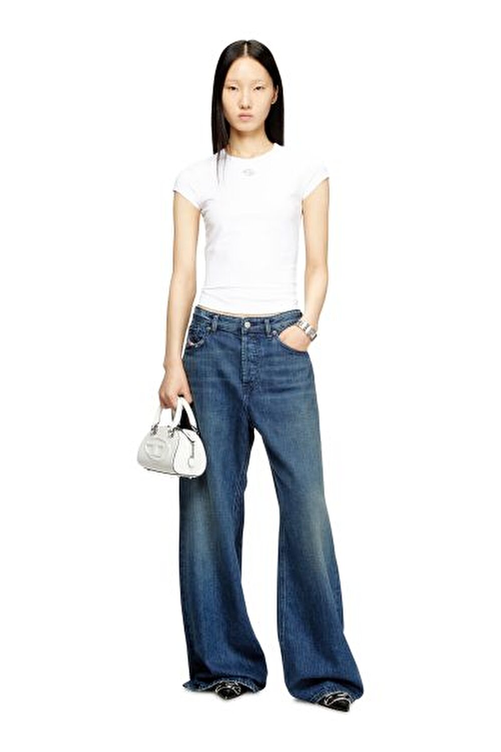 BEYAZ LOGOLU KADIN T-SHIRT