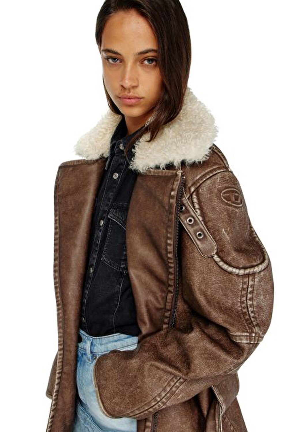 KAHVERENGİ KADIN LOGOLU MONT 