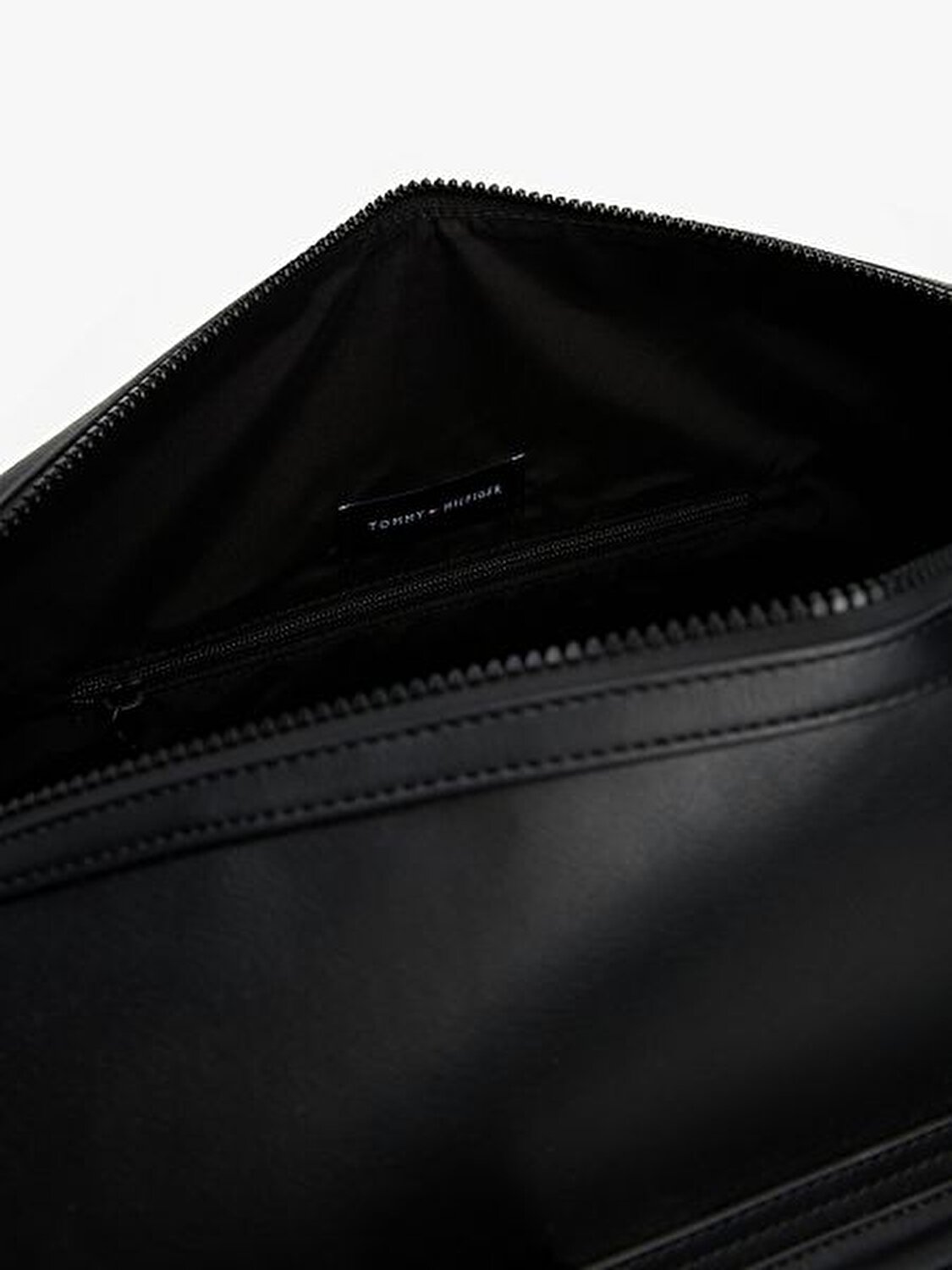 TH FOUNDATION DUFFLE