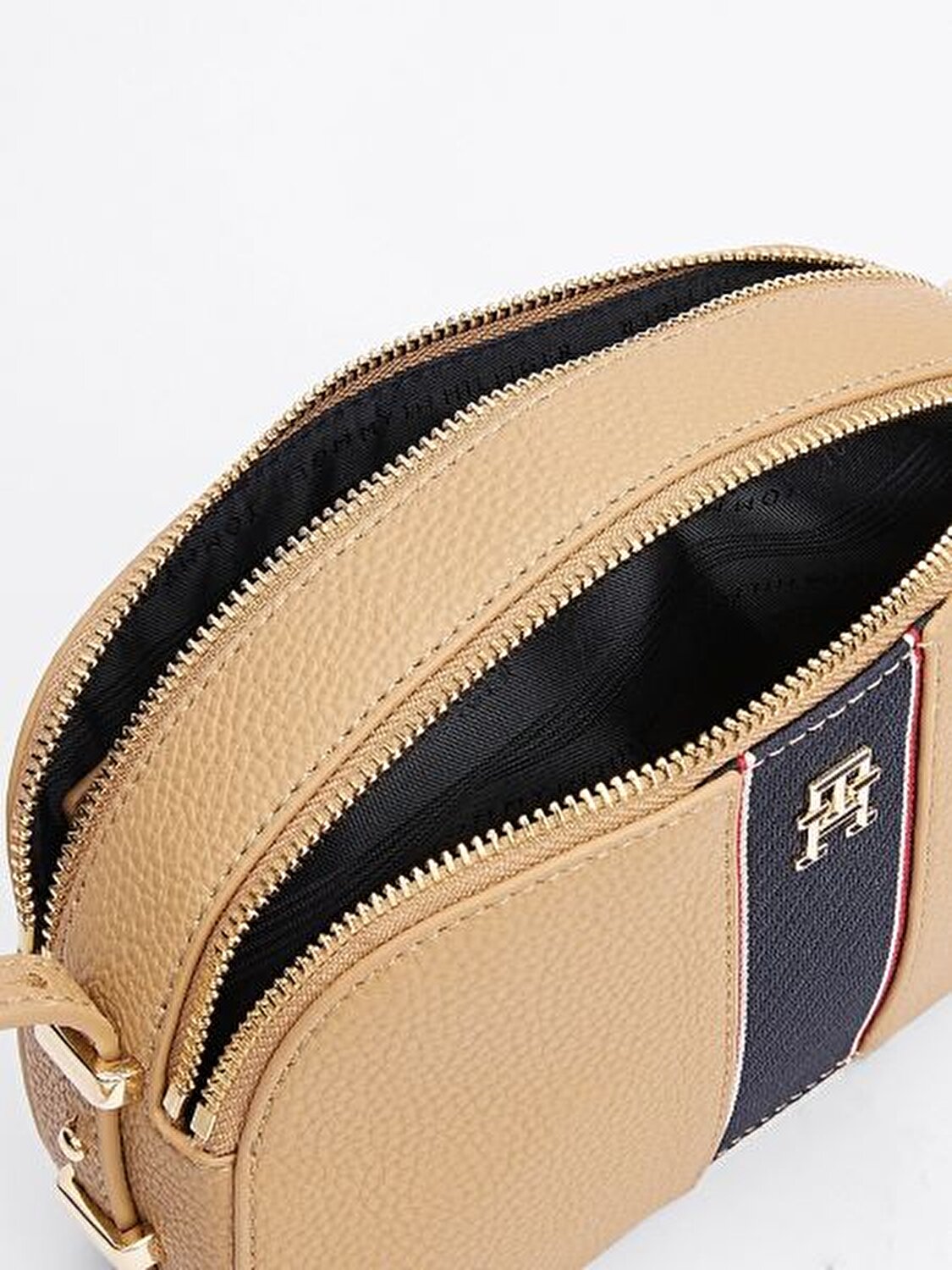 TH LEGACY CAMERA BAG