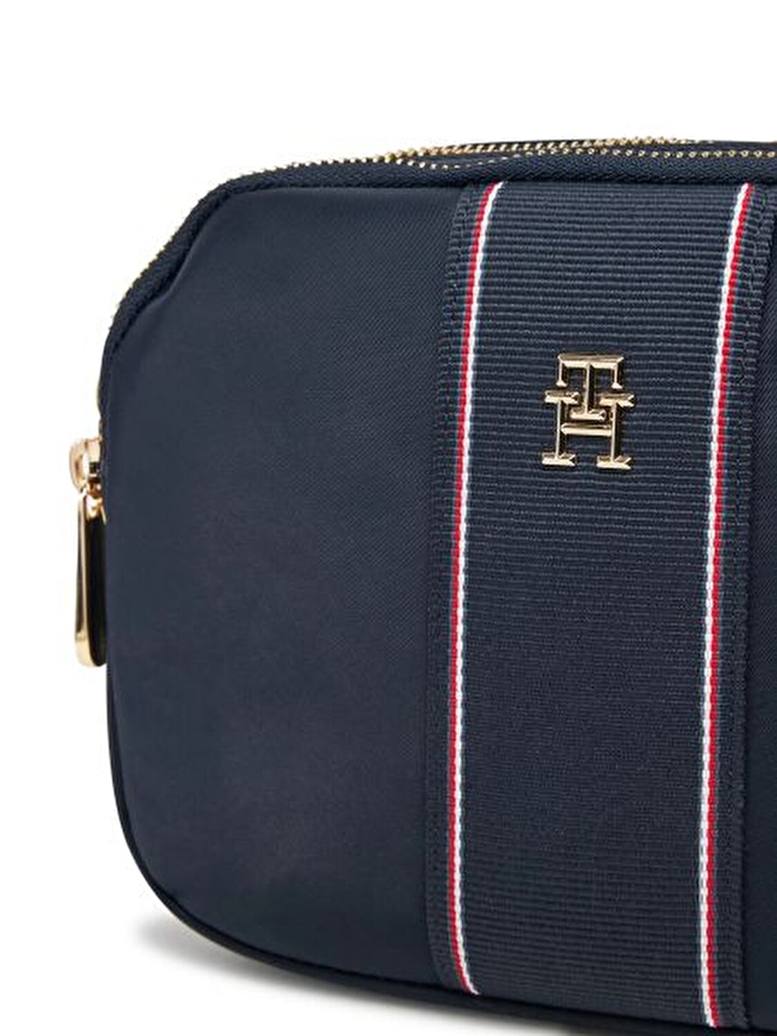 POPPY CAMERA BAG CORP