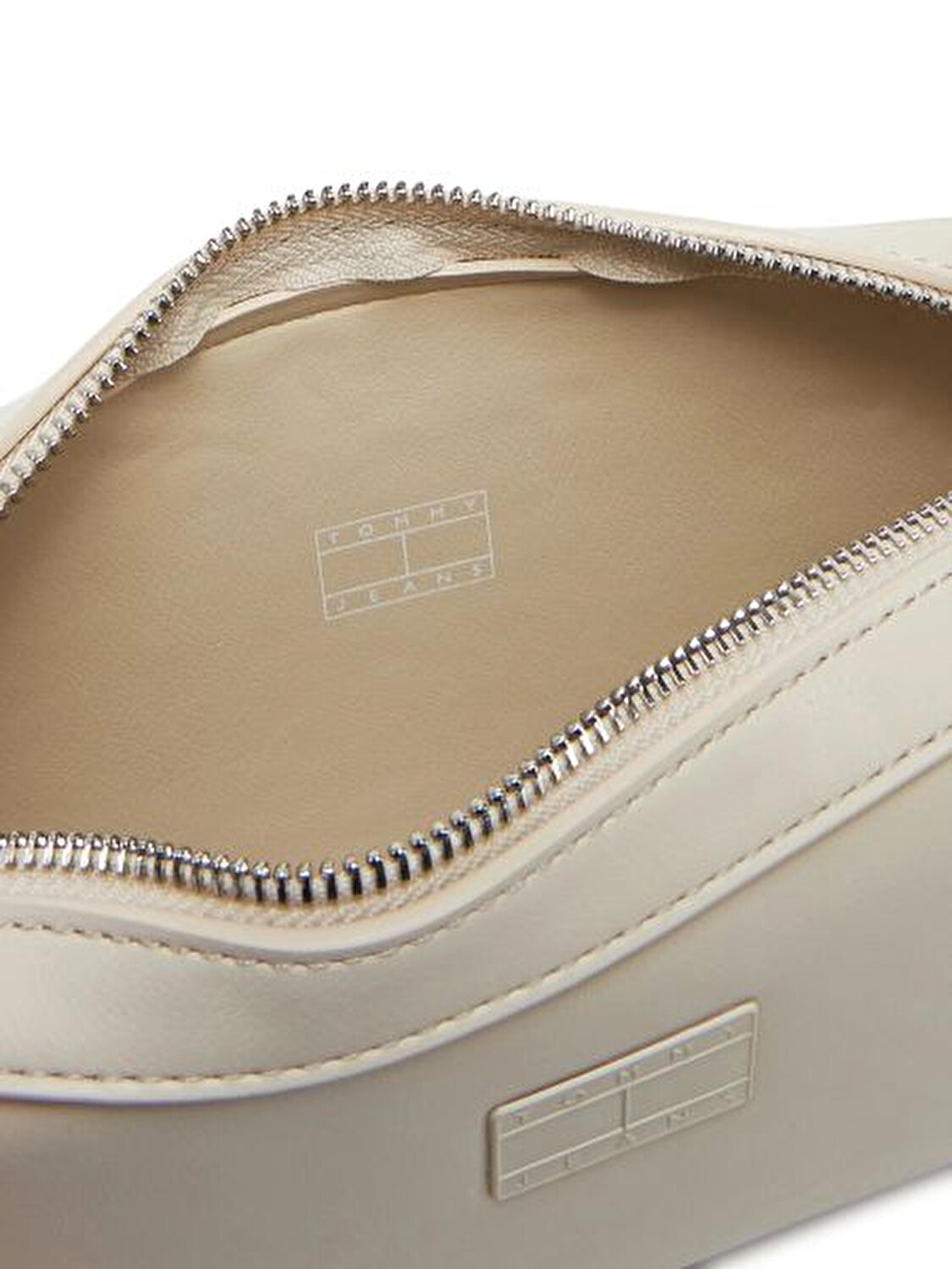 TJW ESS MUST CONVERTIBLE CAMERA