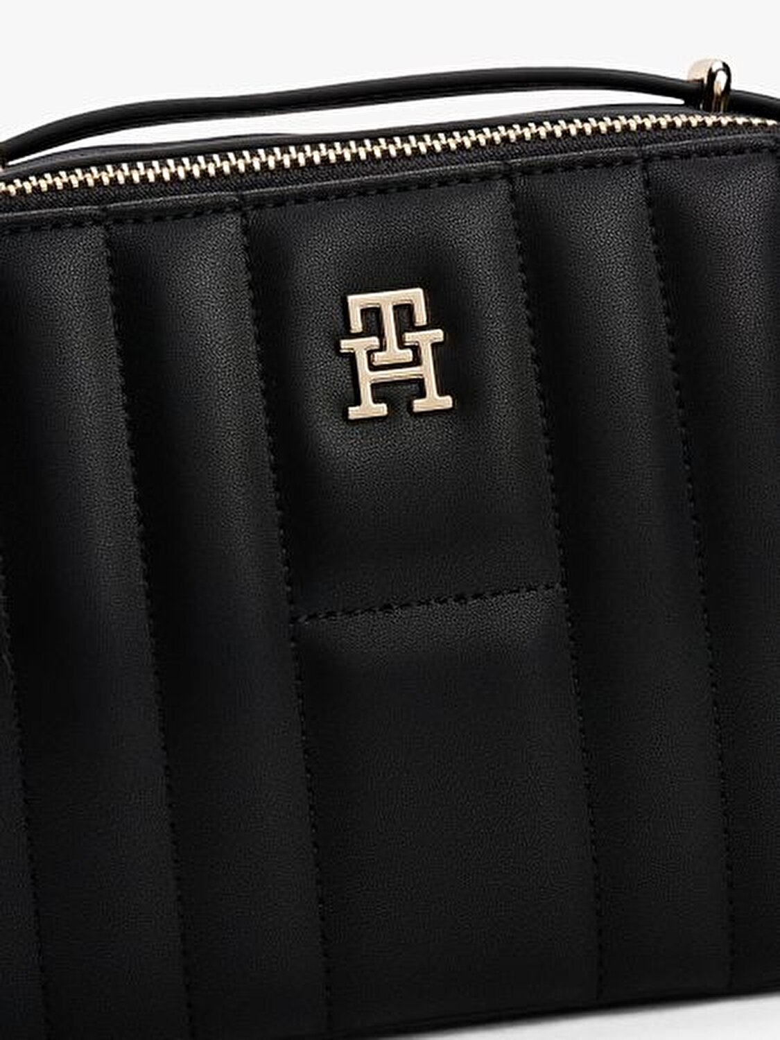 TH FEMININE CONV CAMERA BAG