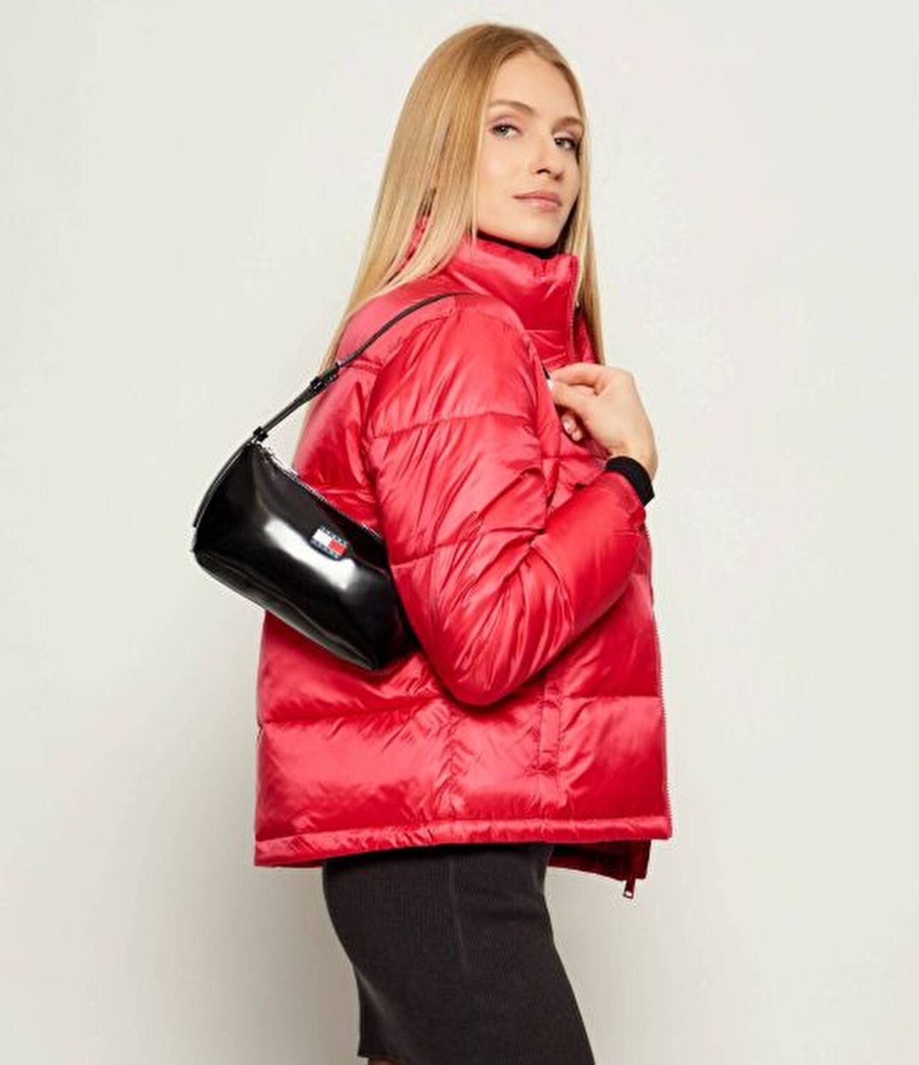 TJW MUST SHOULDER BAG