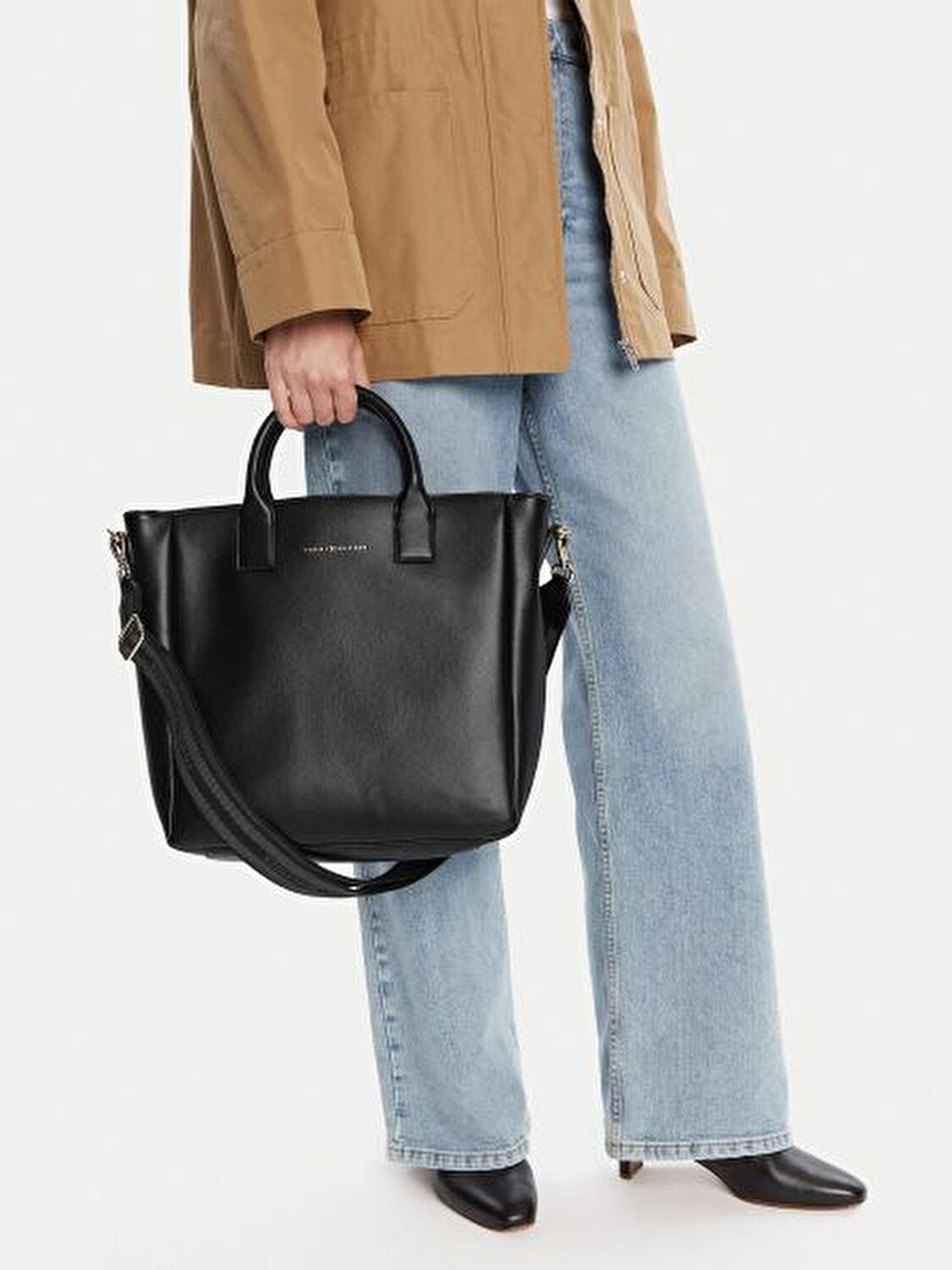 TH CASUAL TOTE
