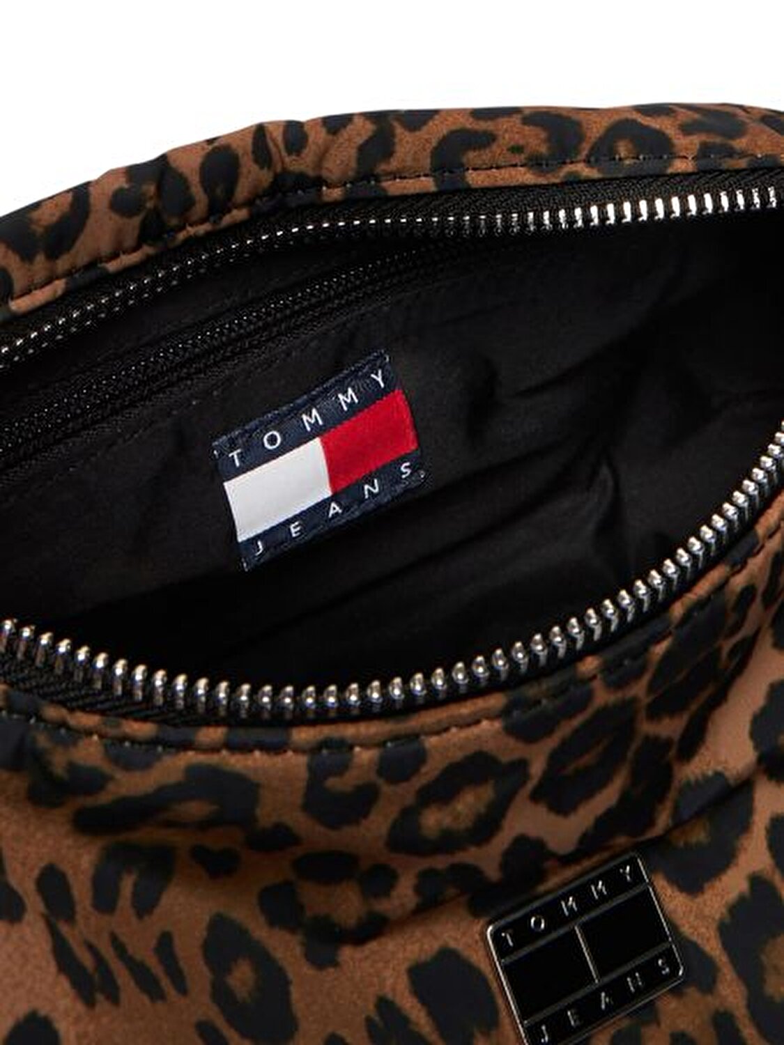 TJW URBAN LEO SHOULDER BAG