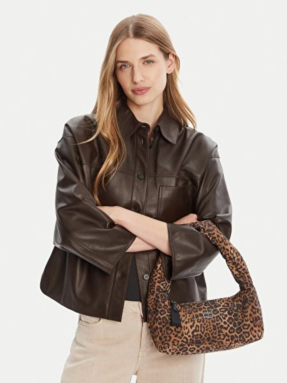 TJW URBAN LEO SHOULDER BAG
