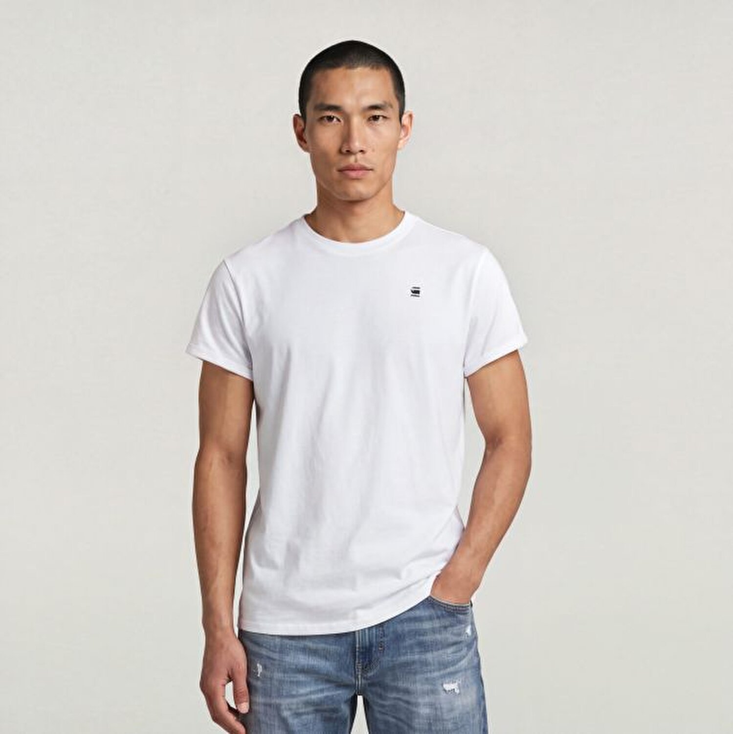 BEYAZ LOGOLU ERKEK T-SHIRT
