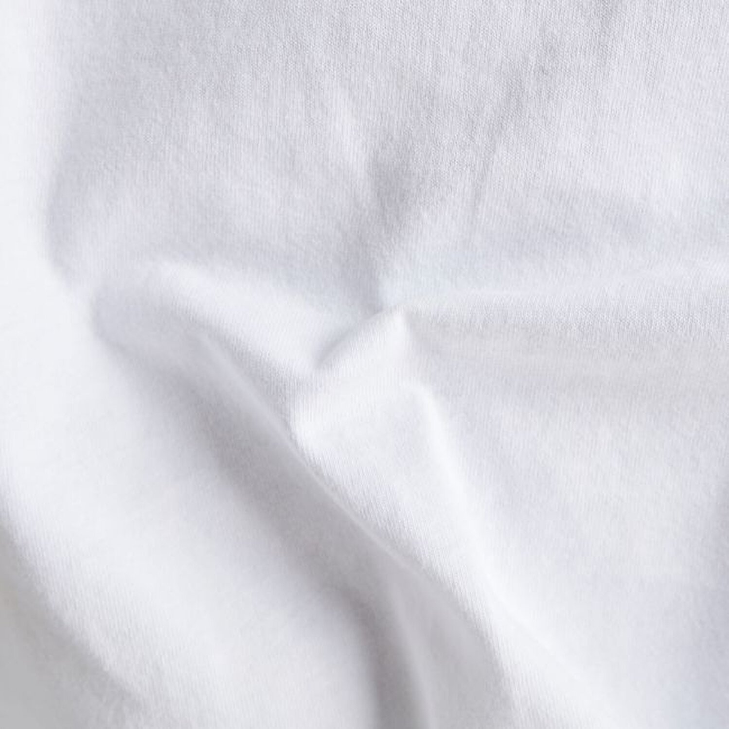 BEYAZ LOGOLU ERKEK T-SHIRT