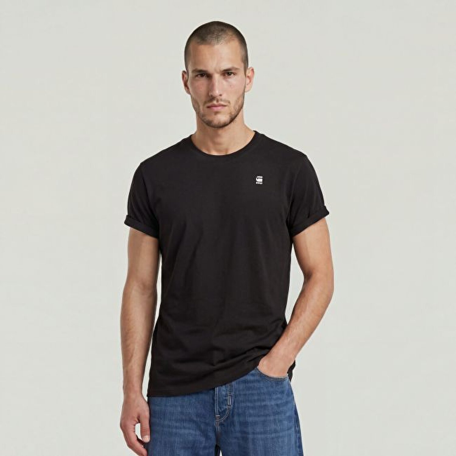 SİYAH LOGOLU ERKEK T-SHIRT