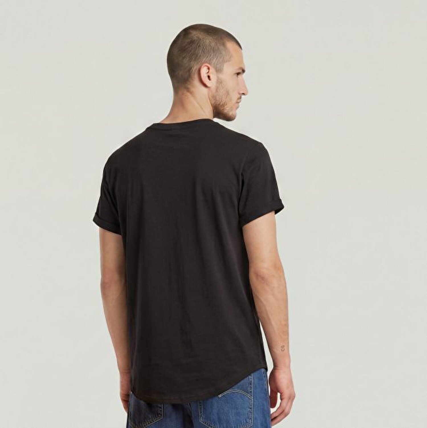 SİYAH LOGOLU ERKEK T-SHIRT