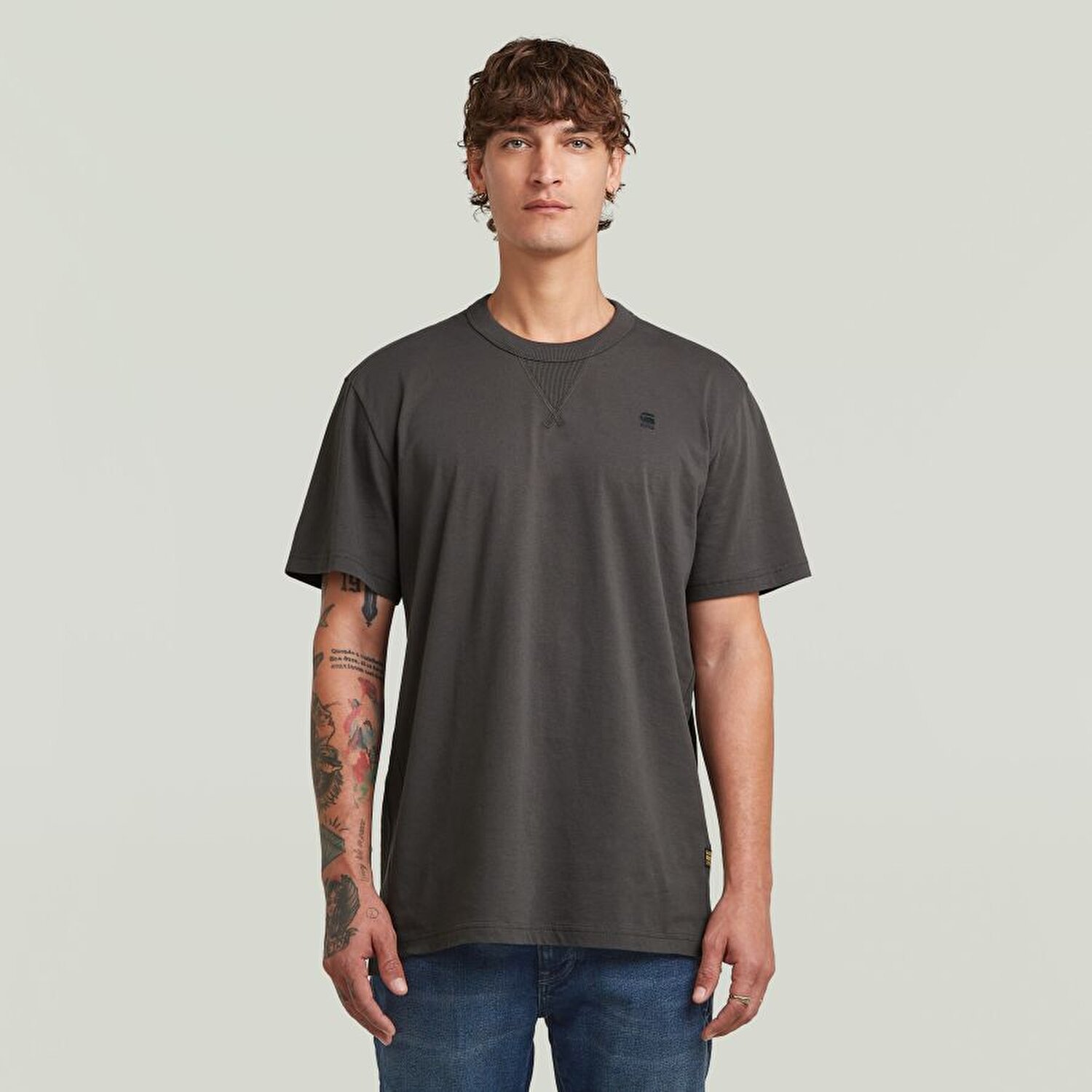 T-SHIRT