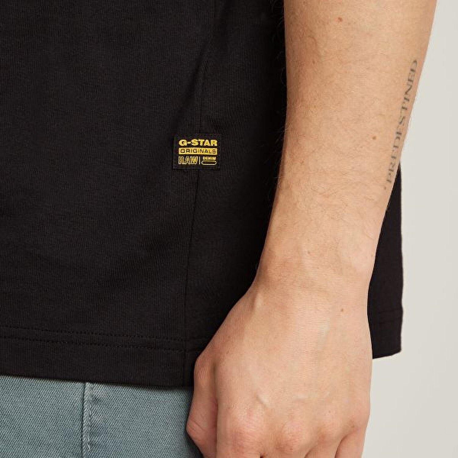 T-SHIRT