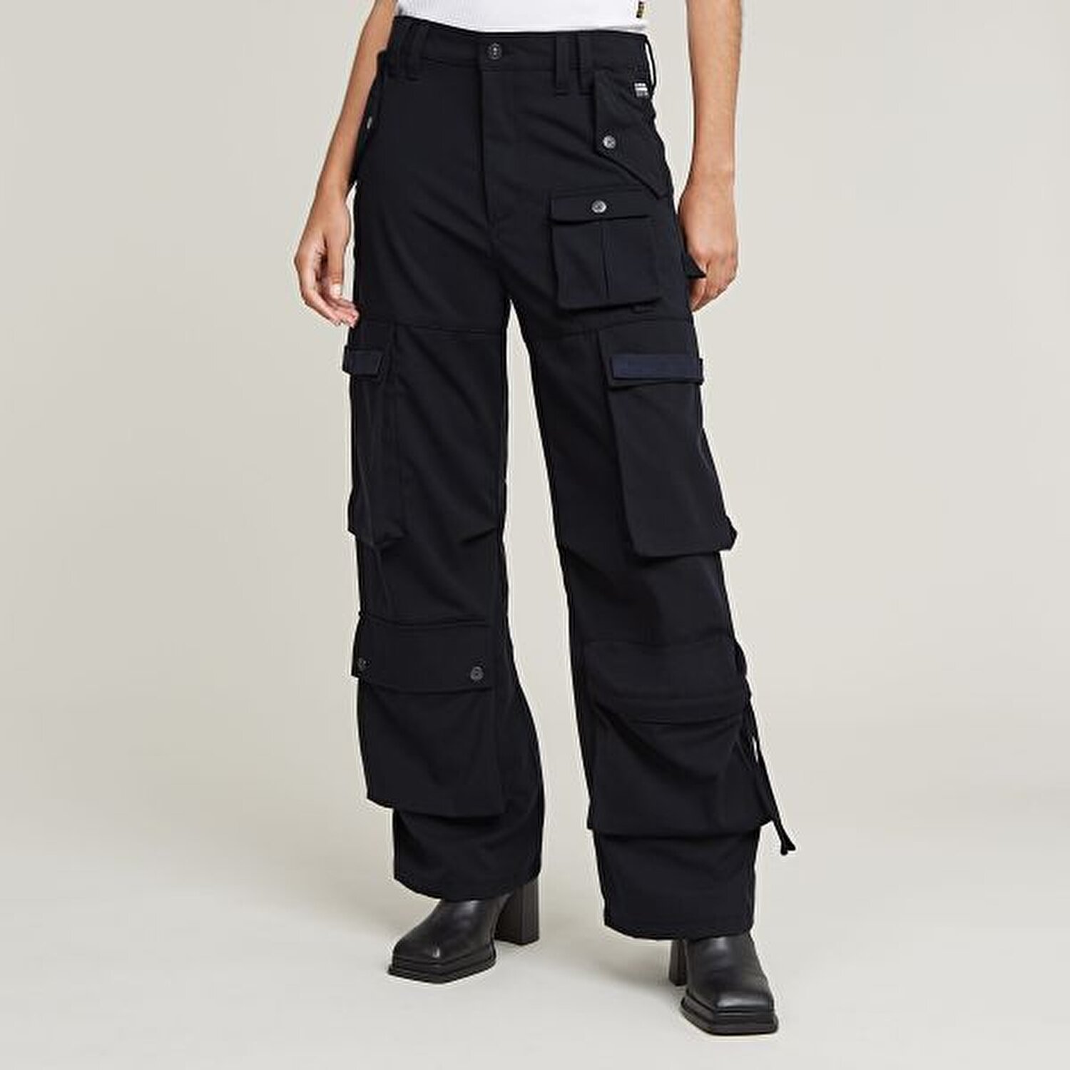 Mega Cargo wmn