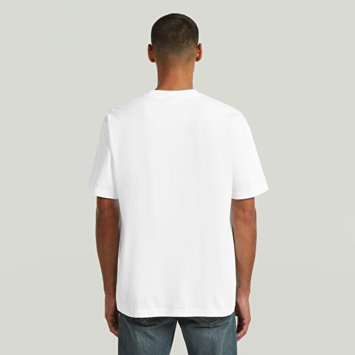 BEYAZ LOGOLU ERKEK T-SHIRT