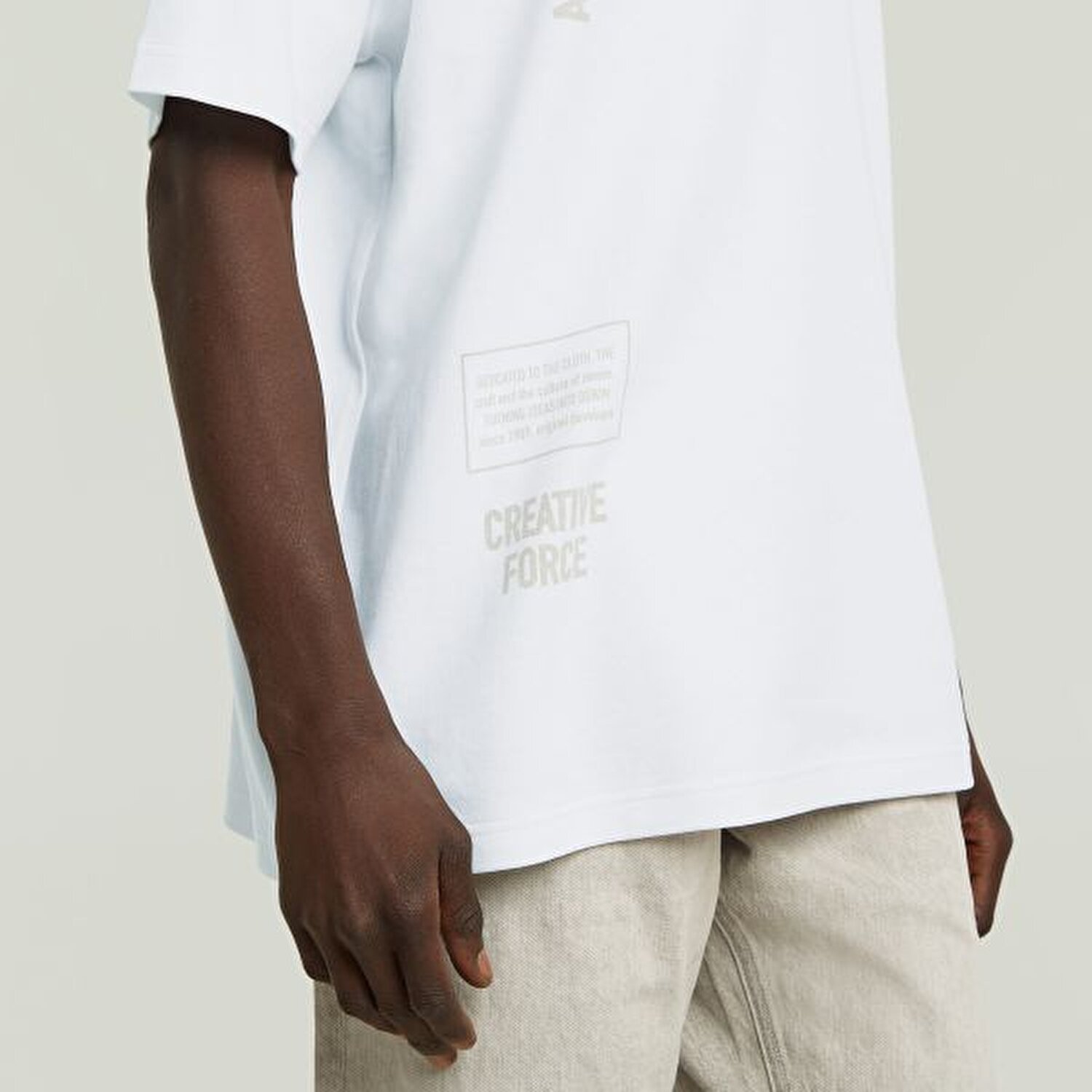 BEYAZ BASKILI ERKEK T-SHIRT
