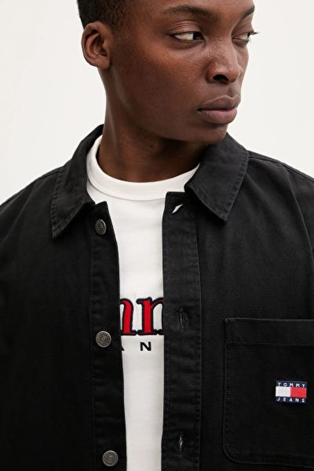 SİYAH LOGOLU ERKEK GÖMLEK