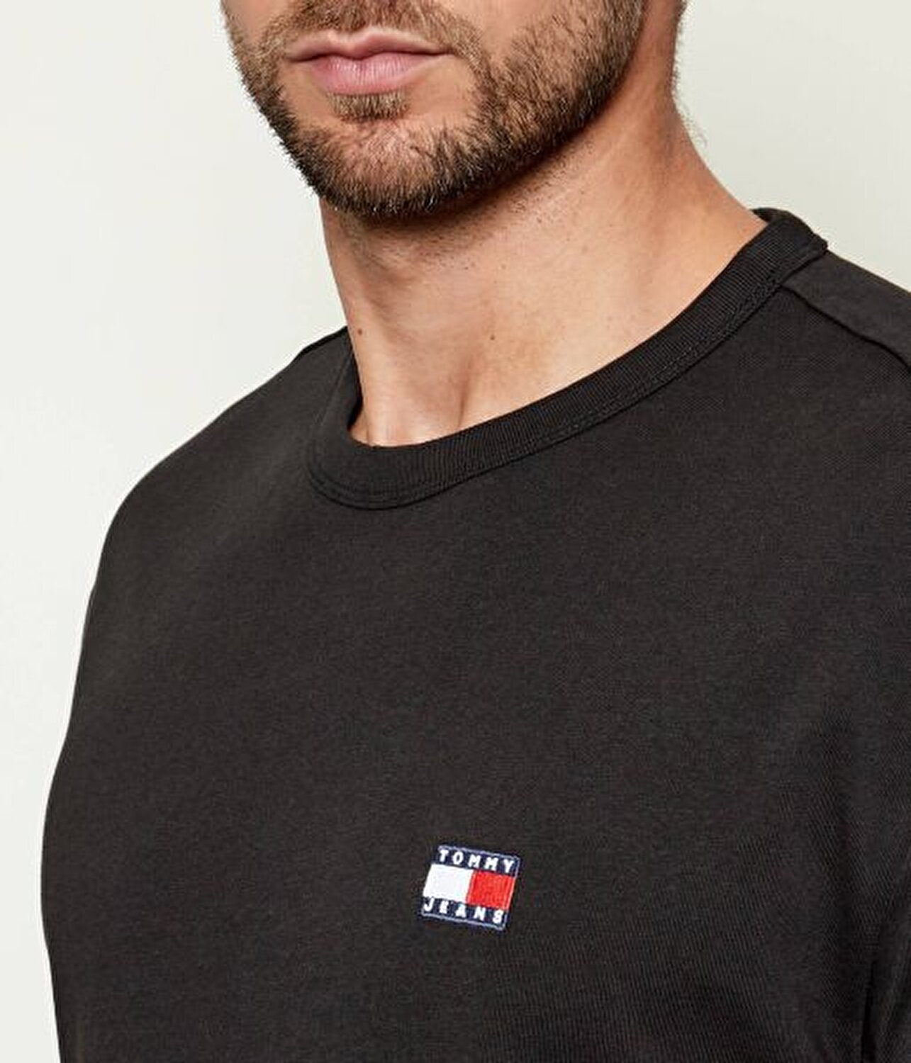 SİYAH LOGOLU ERKEK T-SHIRT