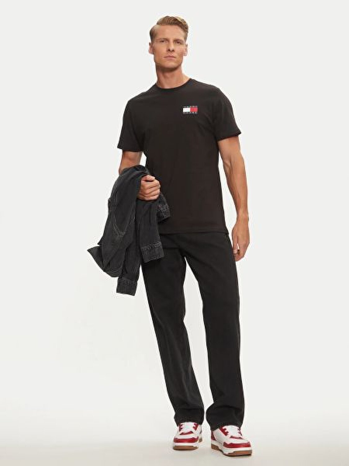 T-SHIRT