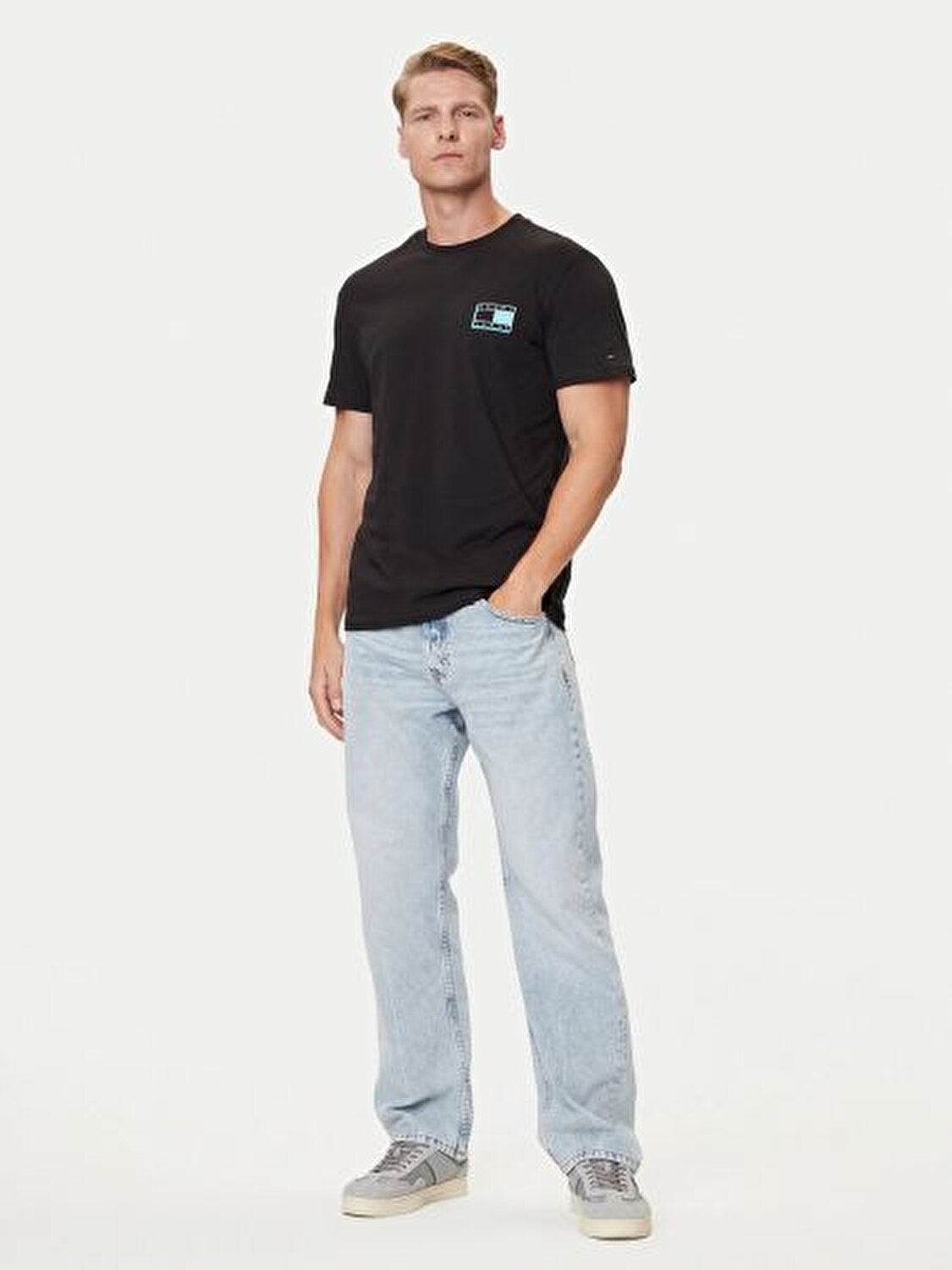 T-SHIRT