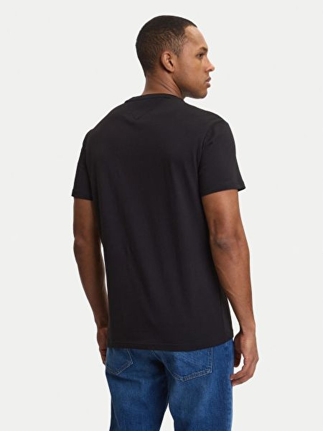 SİYAH LOGOLU ERKEK T-SHIRT