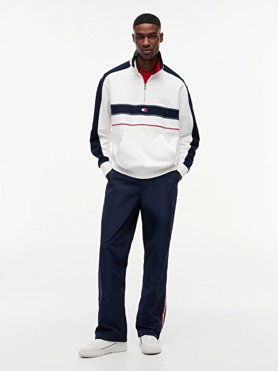 BEYAZ LOGOLU FERMUARLI ERKEK SWEATSHIRT