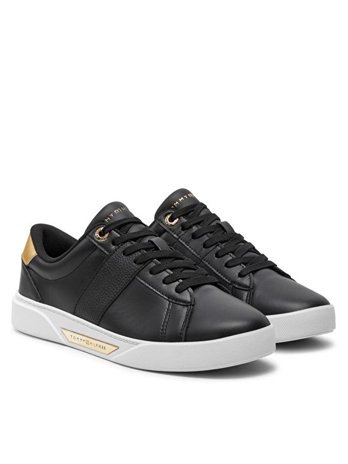 CHIC PANEL COURT SNEAKER