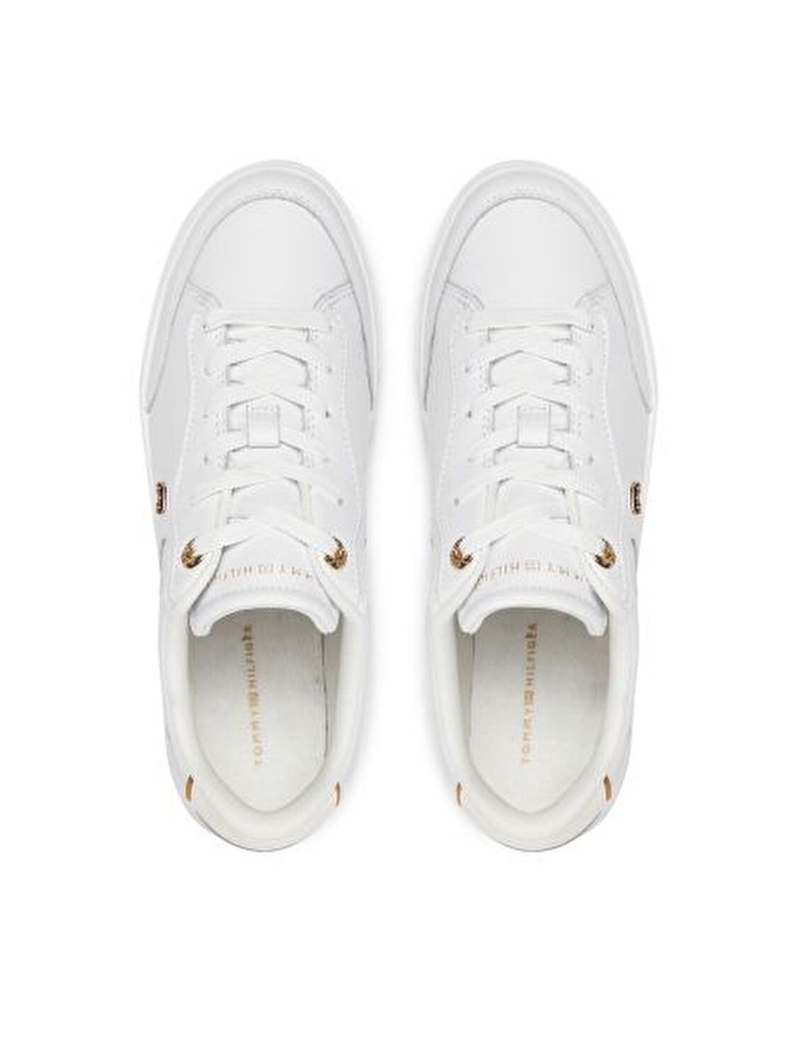 ESSENTIAL CHIC COURT SNEAKER