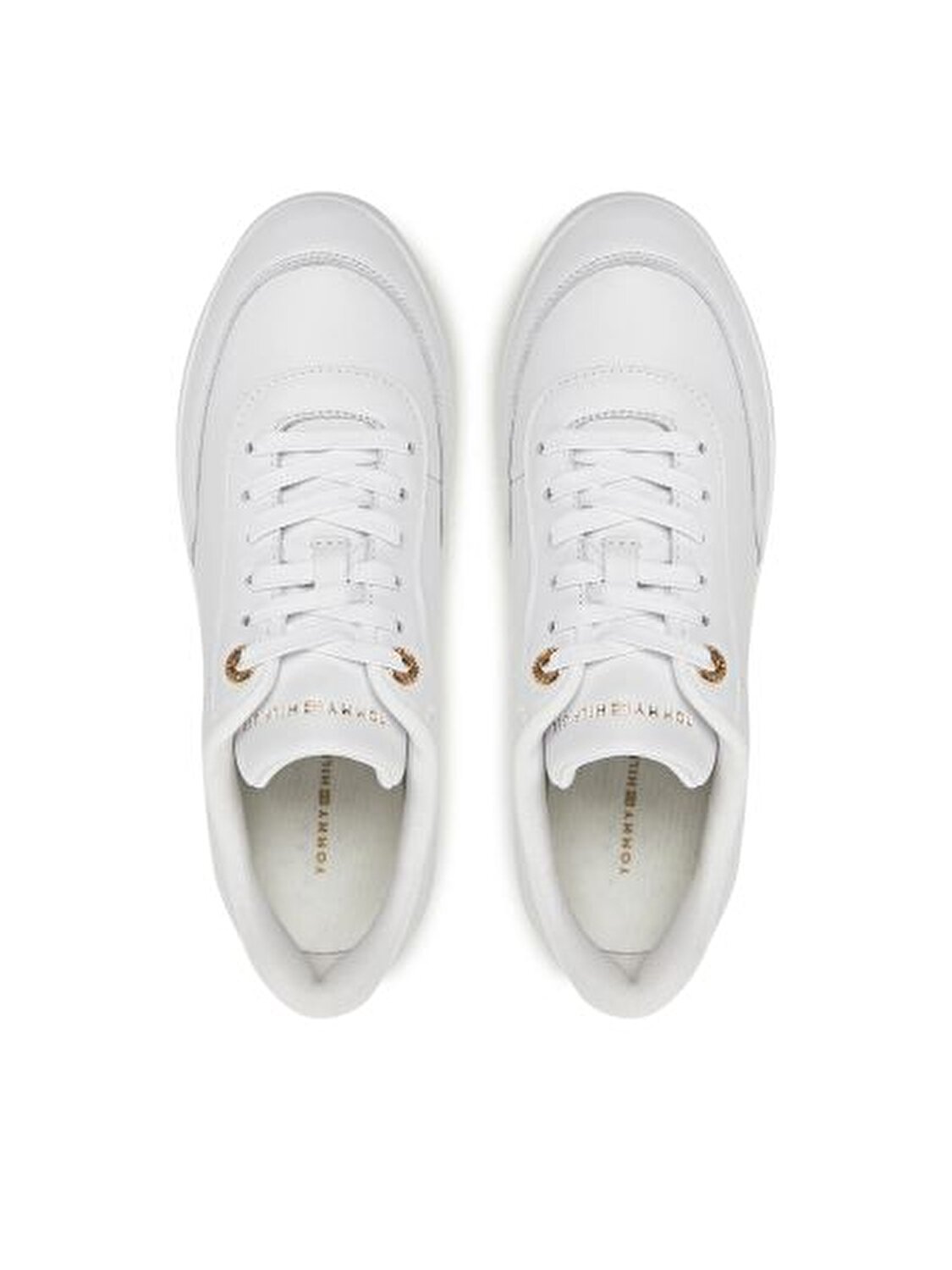 ESSENTIAL CHIC COURT SNEAKER