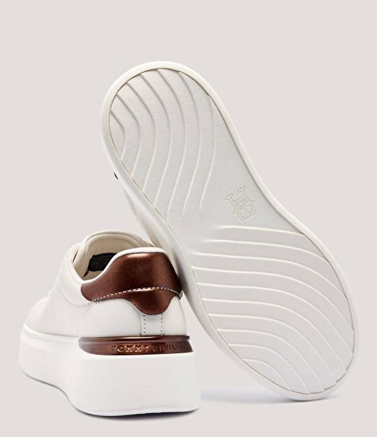 CHIC PLATFORM SNEAKER GOLD