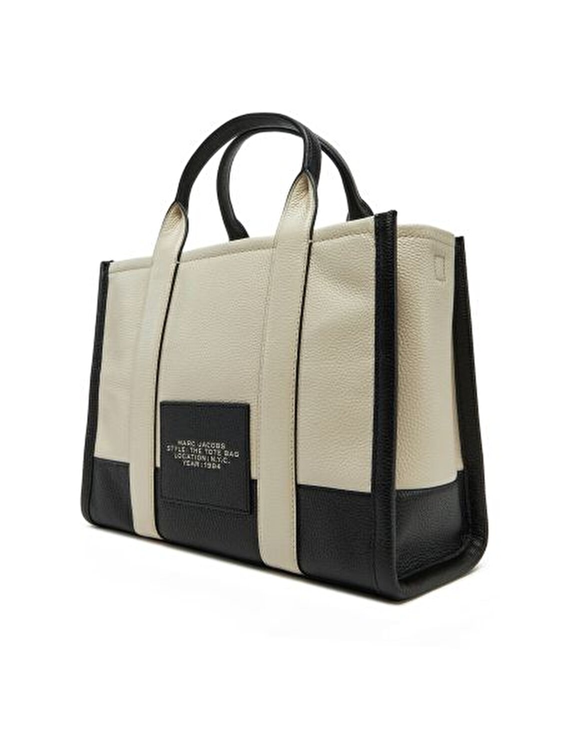 THE MEDIUM TOTE