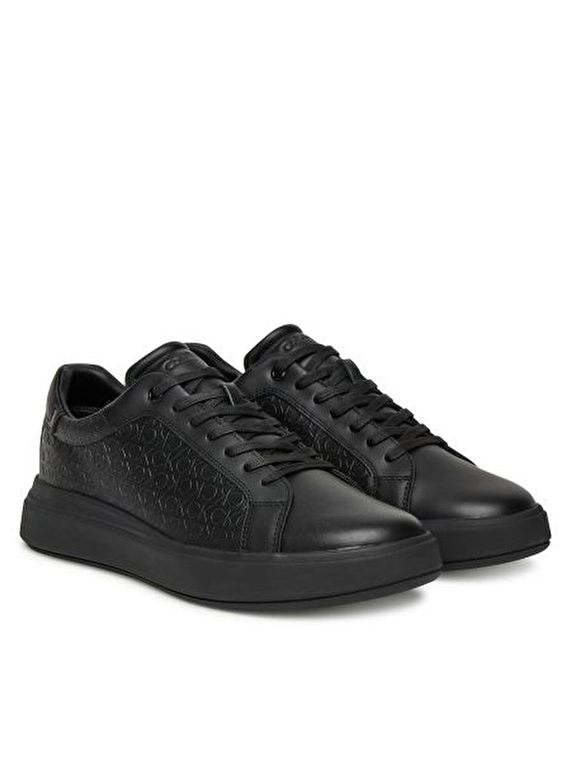 CHUNKY LOW TOP LACE UP MONO
