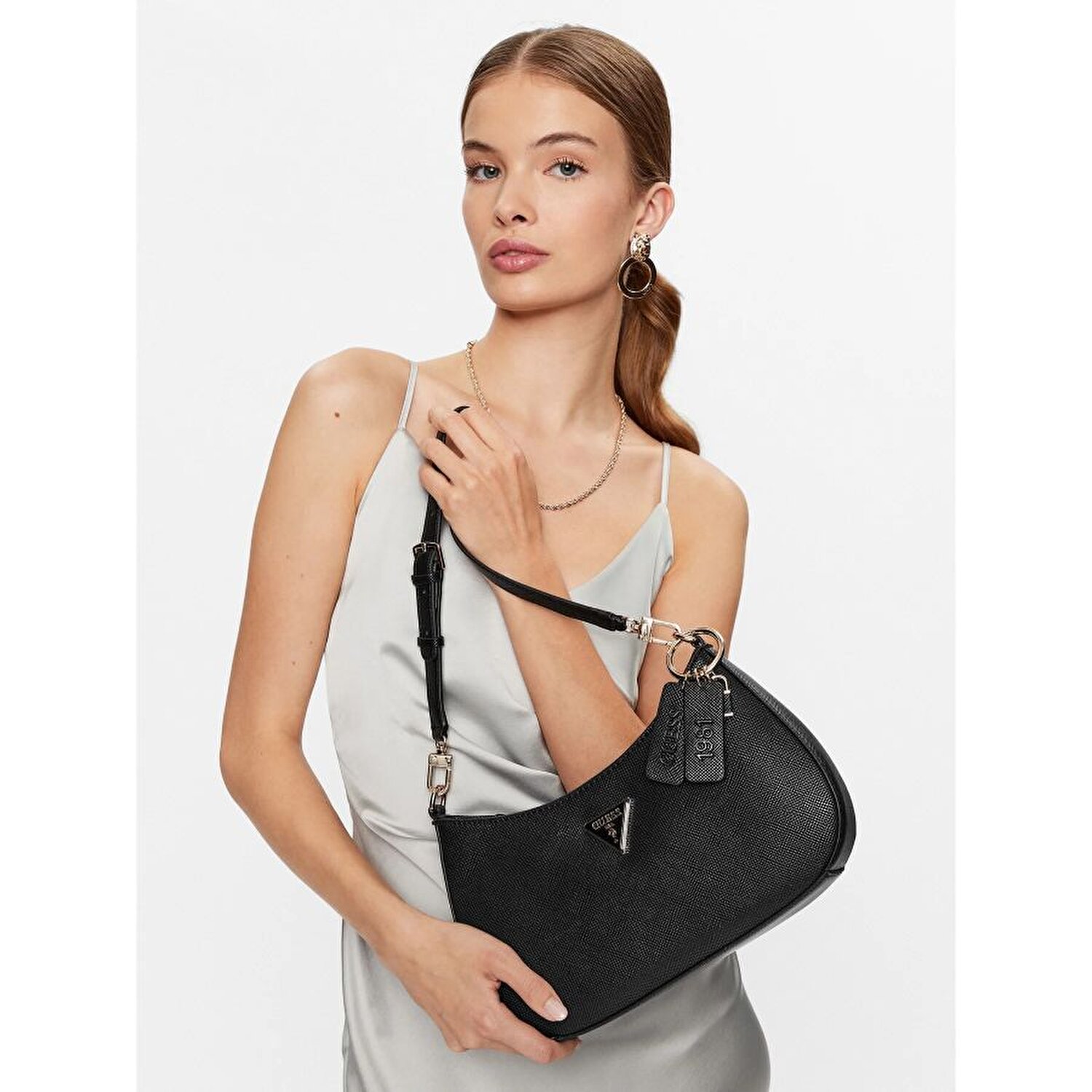 NOELLE TOP ZIP SHOUL