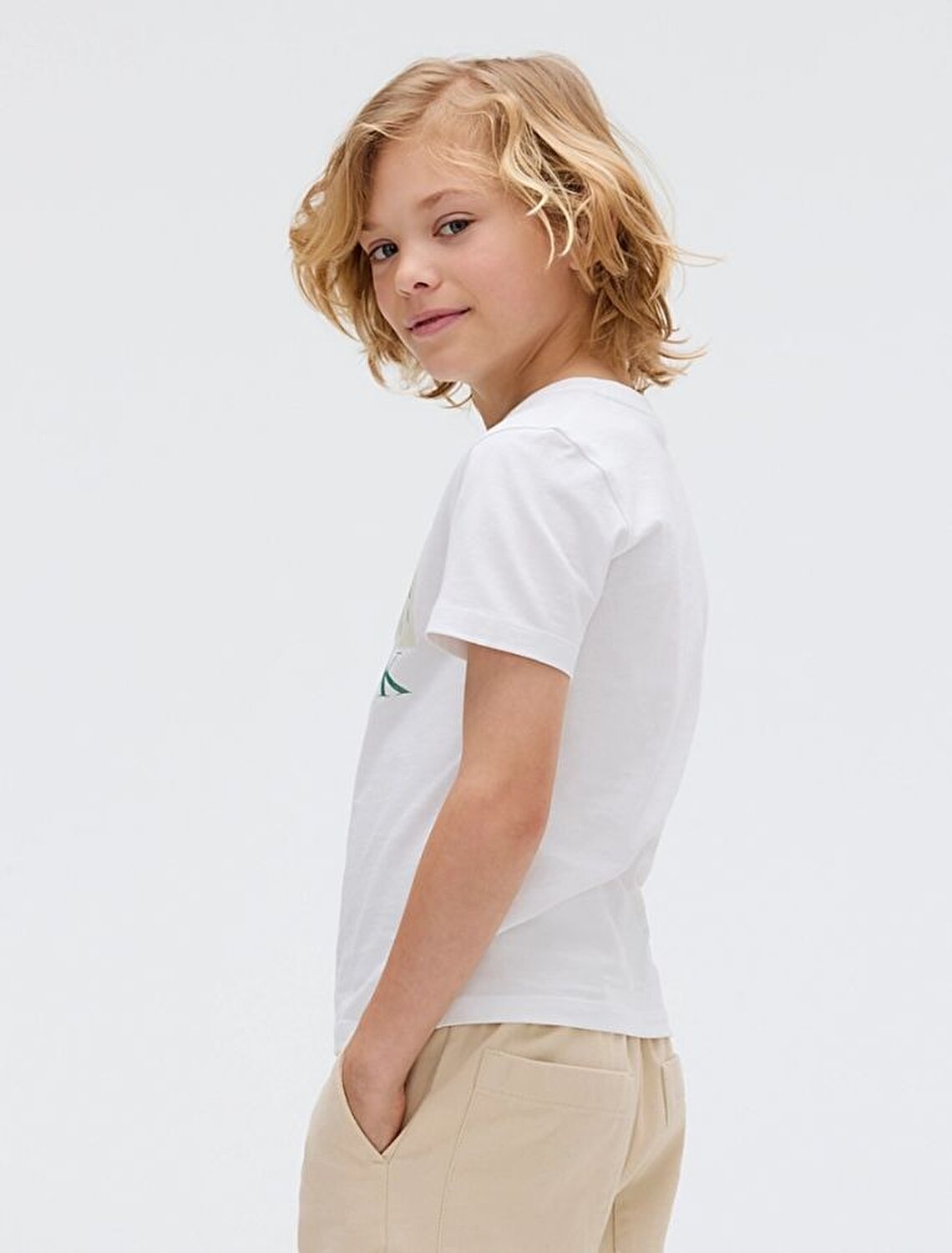 T-SHIRT