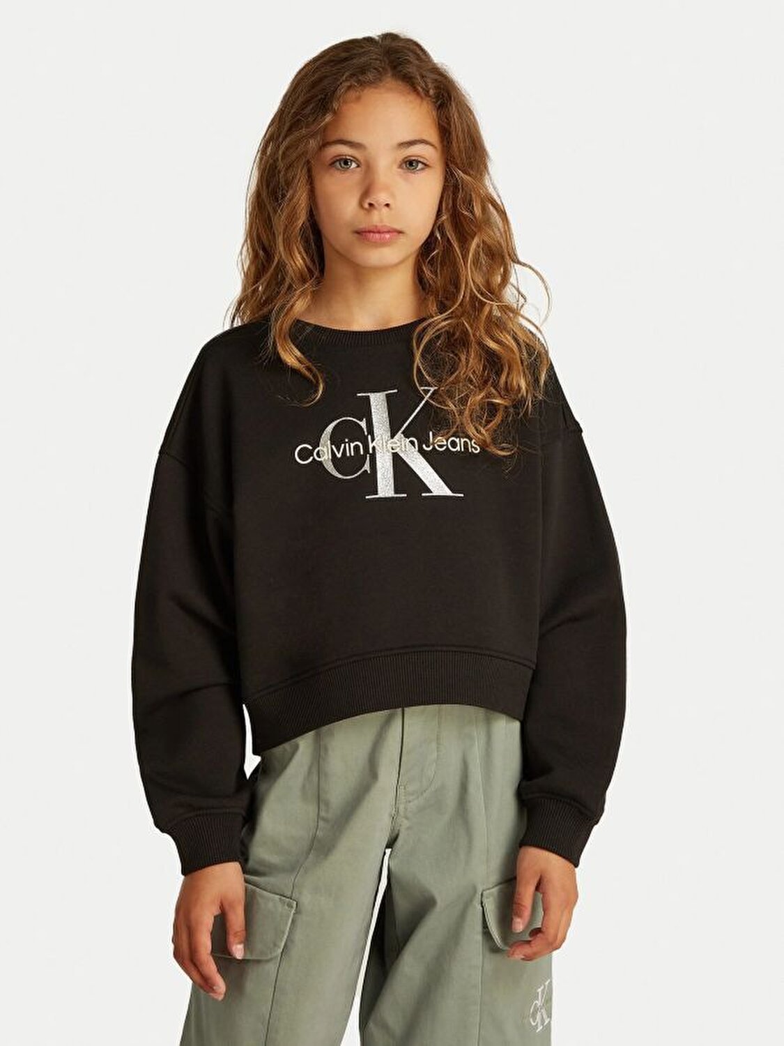 SWEATSHIRT
