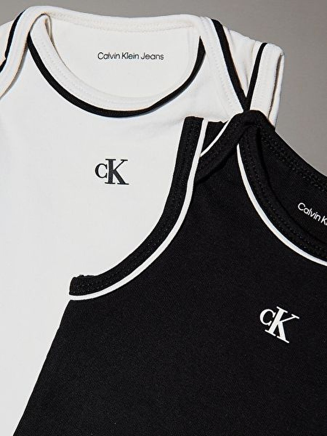 MONOGRAM SLVLS BODY BIB GIFTPACK